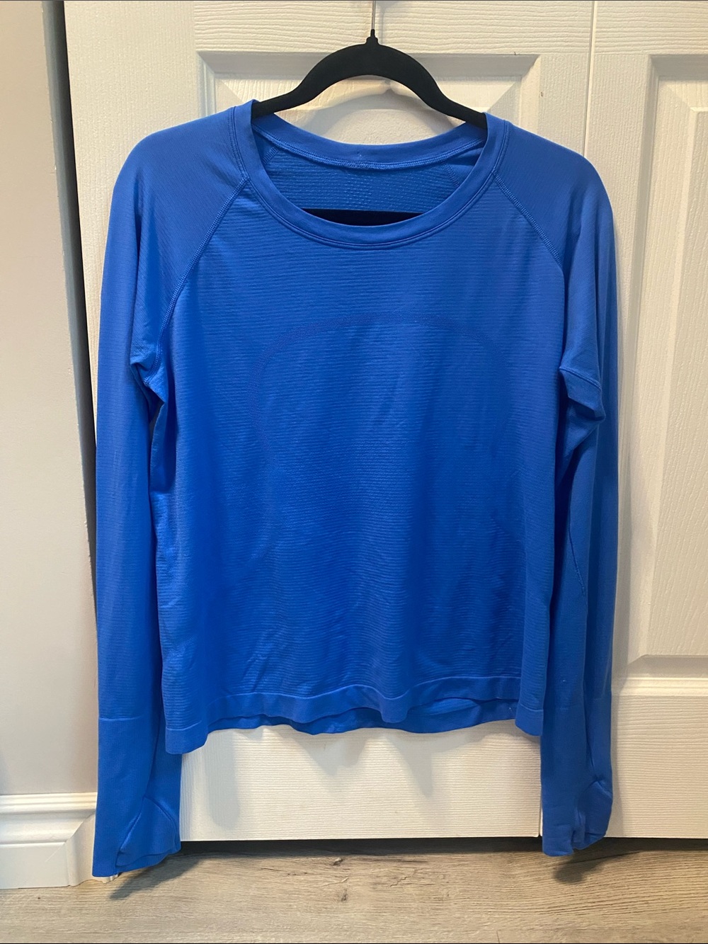 Lululemon Women's Long-Sleeve Active Top - Royal Blue